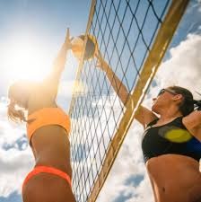 深蹲不会屈髋的话，可以在后面放一张凳子，找一找感