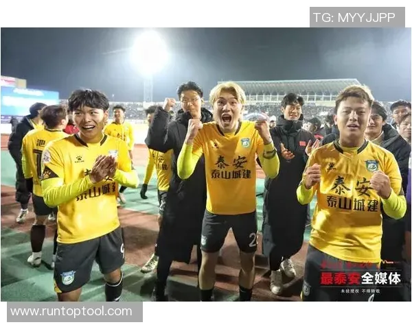 2017 经典场面：奥图维与贾吉的“最萌身高差”合影成为当季经典图集