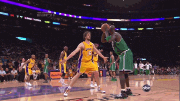 根據觀賽者 根據觀賽者